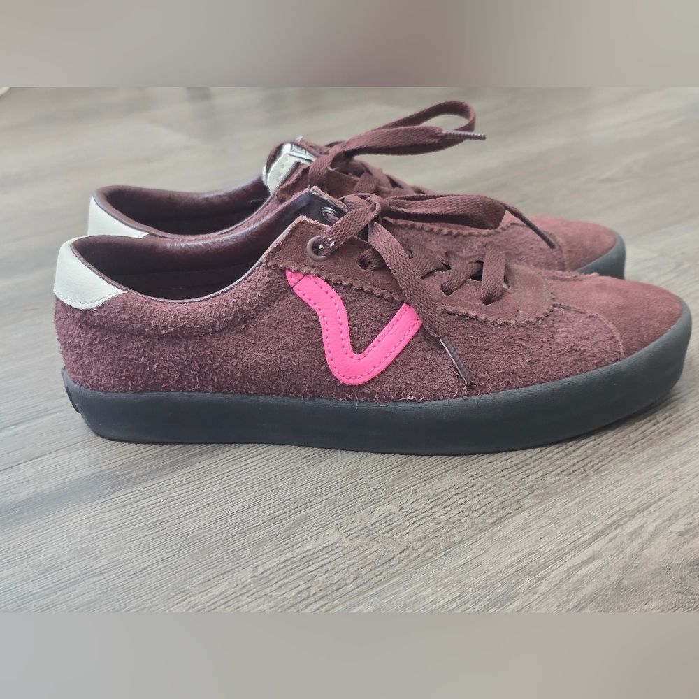Vans Low Pop Sneakers Women Size 8 Suade Streetwear Skater Funky Sporty